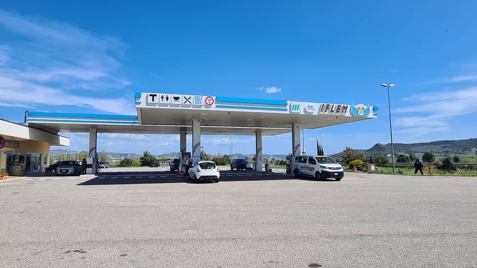 Piazzale della stazione IFLEM
